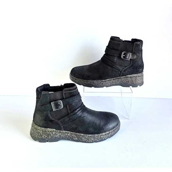 CLARKS Women's Black Suede Noralyn Strap Booties Sz 7 37.5 Comfort Casual - Picture 4 of 12